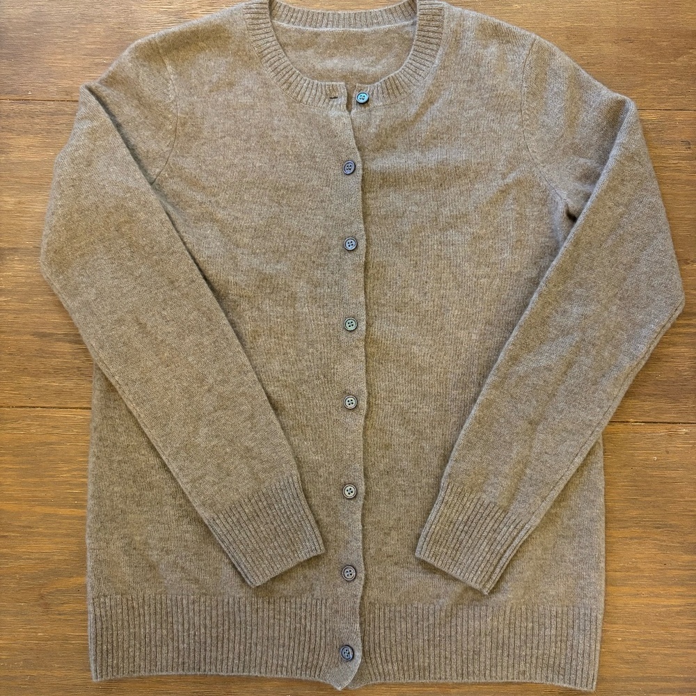 Women’s 100% Cashmere Brown Button Cardigan Sweater Soft Minimalist Size S